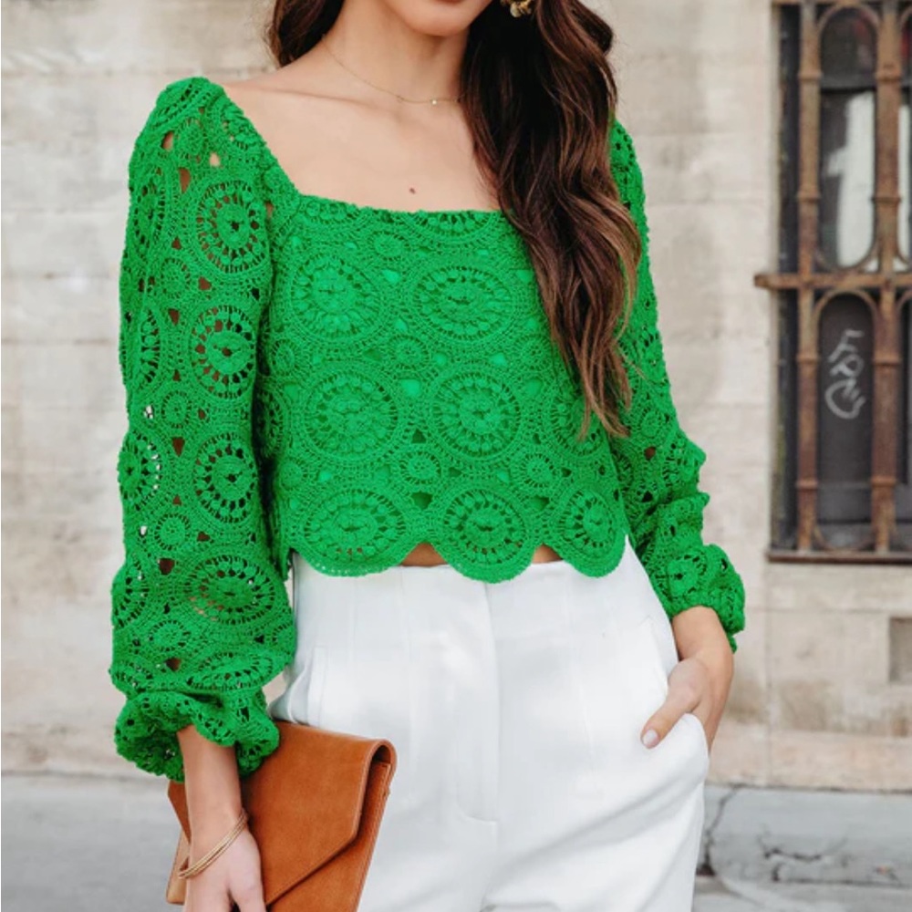 Vici Klarissa Crochet Scalloped Hem Top NWT